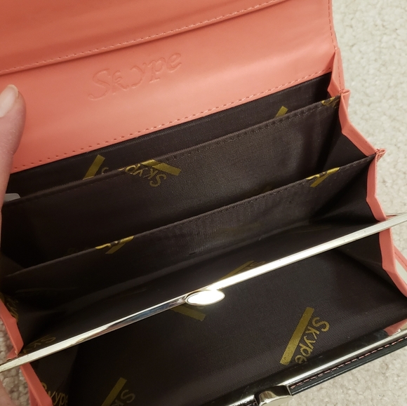 Wallet - Picture 5 of 6